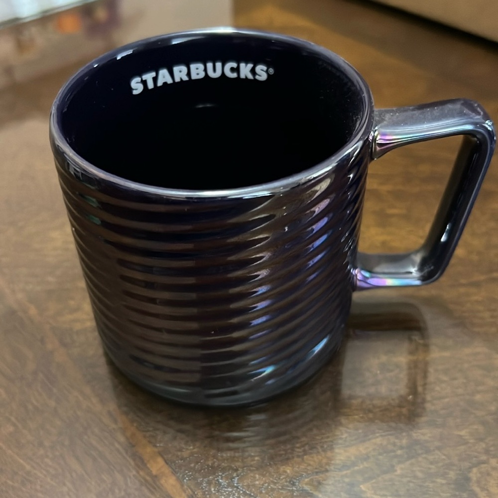 NEW Starbucks 2020 Iridescent Holiday Luster Swirl 12 oz Ceramic Cup Mug